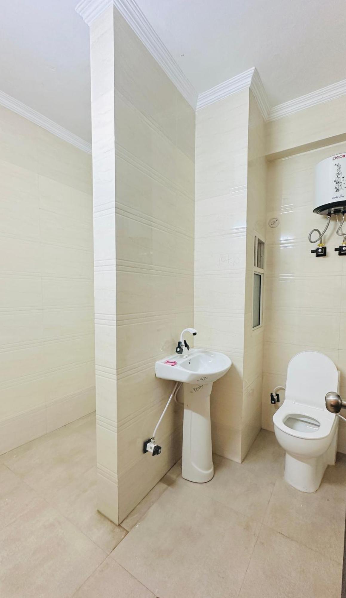 Hotel Relax In - Noida Sector 18 Buitenkant foto